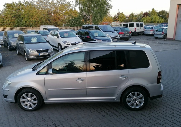 Volkswagen Touran cena 23000 przebieg: 187000, rok produkcji 2008 z Sokółka małe 497